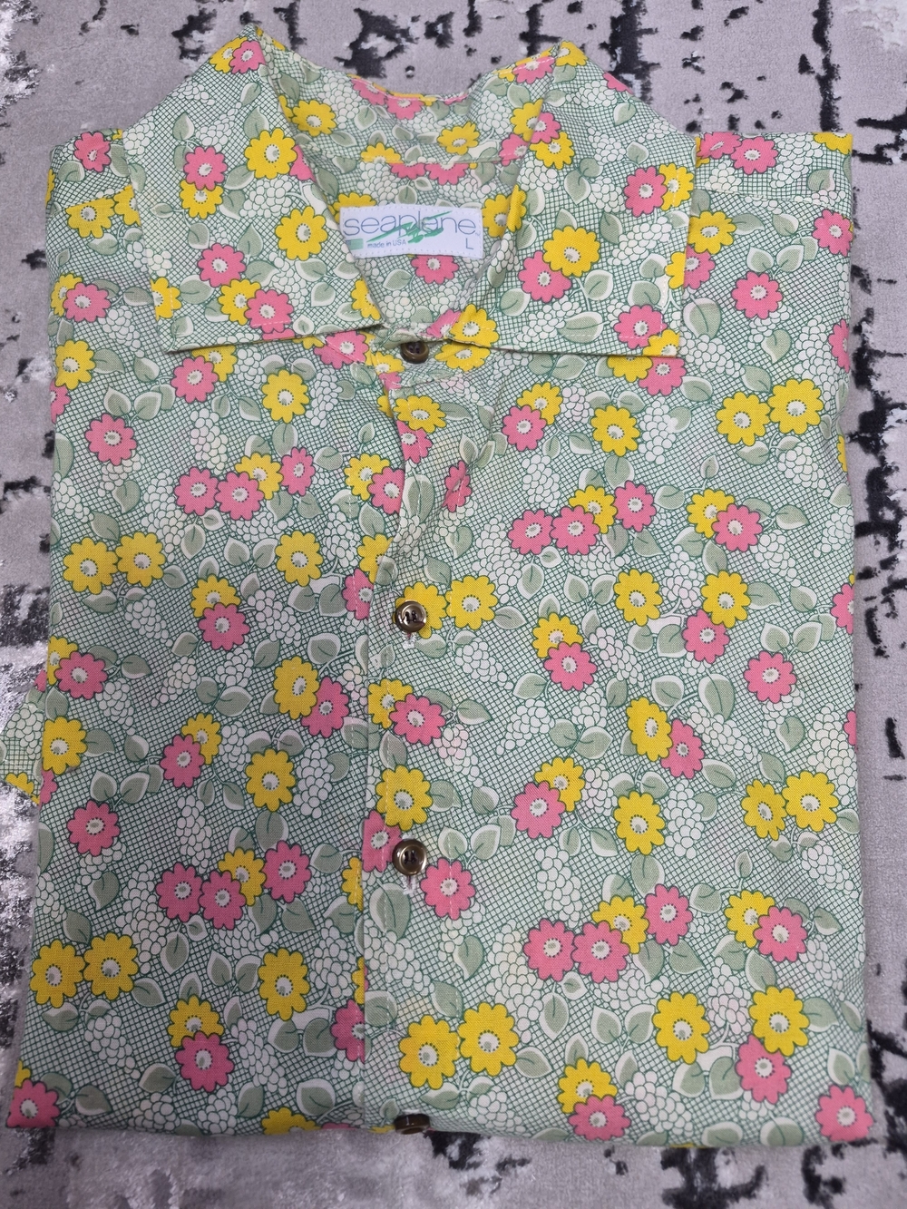 Seaplane Men's Button Shirt - Vintage Floral Short Sleeve USA Made  Cotton L